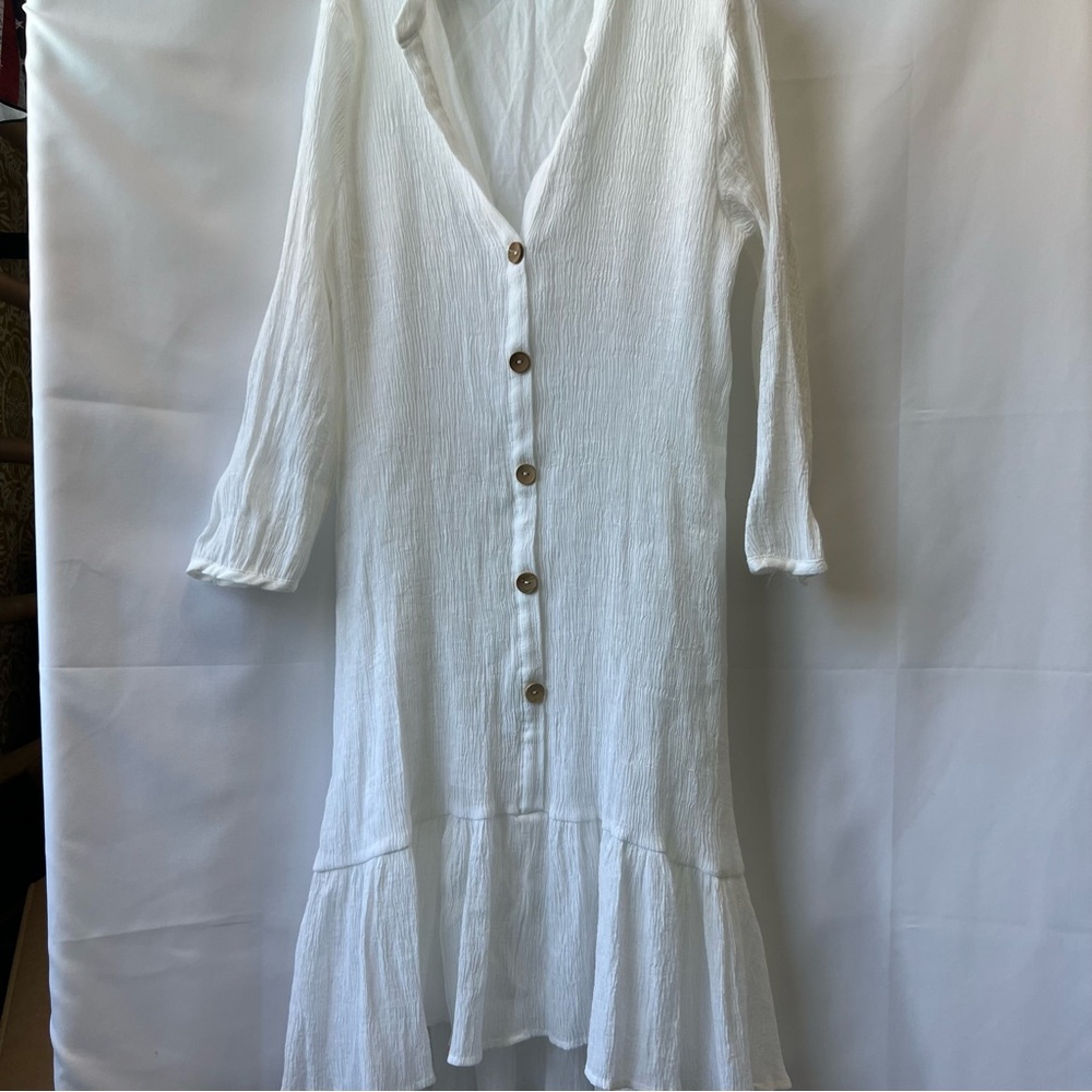 Zara White Ruffled 3/4 Sleeve V-Neck Dress